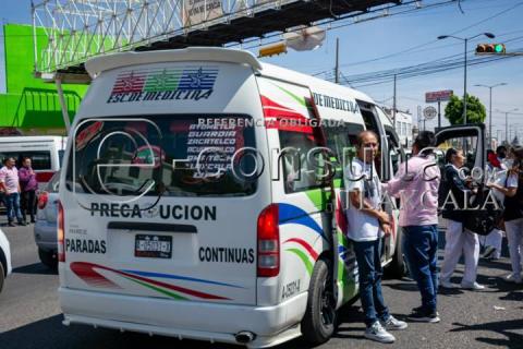 Protesta de Transportistas en Zacatelco, la capital del caos imagen 6