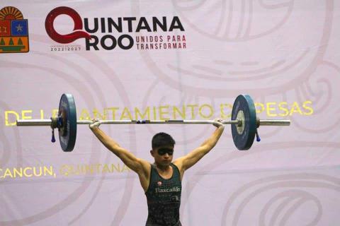 Invitan a la población a presenciar el torneo Macro-Regional de Levantamiento de Pesas imagen 3
