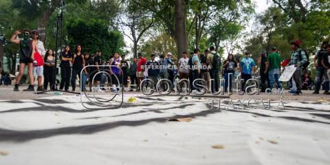 Realizan manifestación pacifica en la Plaza de la Constitución por la legalización de la Mari-hua-na imagen 7