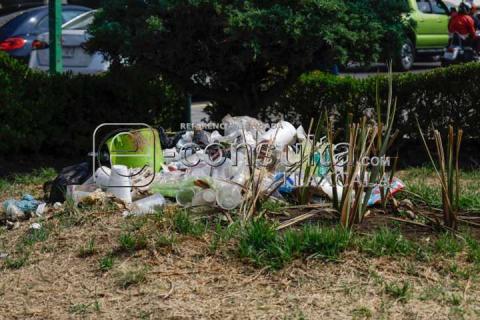Continúa funcionando como basurero el parque Juárez de Tlaxcala imagen 2