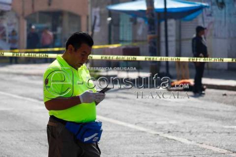 Ultiman a vendedor de pollos en Apetatitlán imagen 7