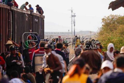 Frustran el sueño de mil 500 migrantes centroamericanos en Tlaxco imagen 6