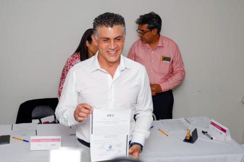 Recibe Alfonso Sánchez García constancia de mayoría como presidente municipal de Tlaxcala imagen 7