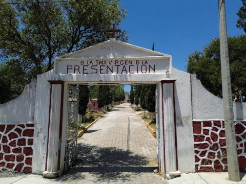 Molesta a pobladores que campos deportivos de Acuitlapilco sean destinados para panteón imagen 3