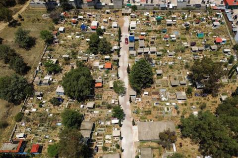 Molesta a pobladores que campos deportivos de Acuitlapilco sean destinados para panteón imagen 1