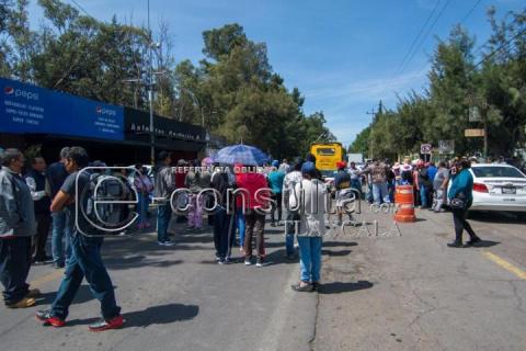 Pacientes y familiares de hemodiálisis protestan a favor de servicios de calidad imagen 7