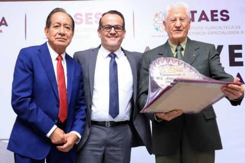 Conmemora Instituto Tlaxcalteca de Asistencia Especializada a la salud 20 aniversario de su creación imagen 4