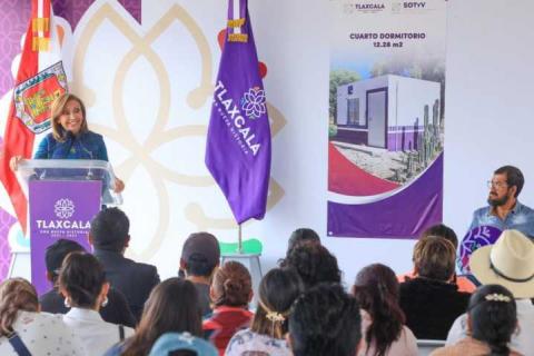 Con entrega de viviendas, se transforman historias de vida en Tlaxcala: Gobernadora imagen 7