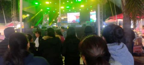 Canto, aplausos y risas con el imitador de Juan Gabriel en la Feria del Elote Xiloxoxtla 2024 imagen 5