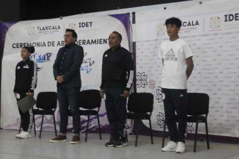 Abanderan a más de 100 deportistas para Juegos Nacionales Populares 2024 imagen 2