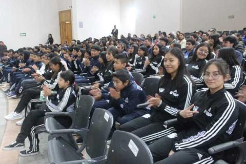 Abanderan a más de 100 deportistas para Juegos Nacionales Populares 2024 imagen 1
