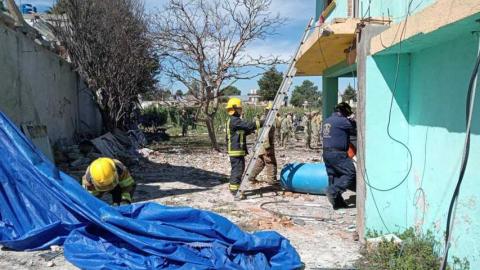 Continúan esfuerzos coordinados en Xaloztoc para proteger a población afectada por 3xplosión imagen 3