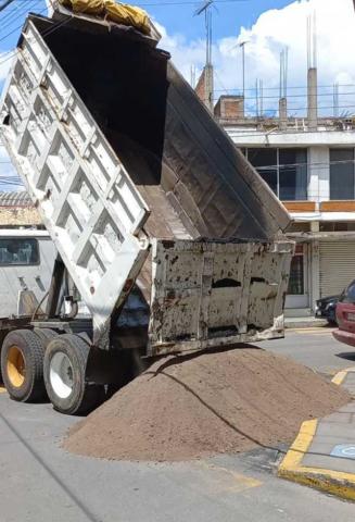 Reparan socavón en centro de Santa Ana, permanecerá cerrada la vialidad tres días imagen 3