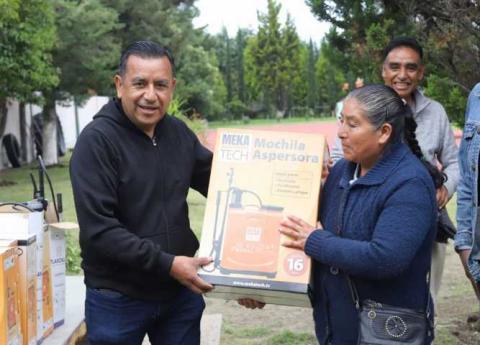 En Panotla entregan apoyos gestionados a través de la Secretaría de Impulso Agropecuario imagen 4