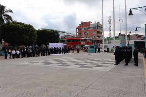 Ceremonia de incineración de bandera en San Pablo del Monte imagen 8