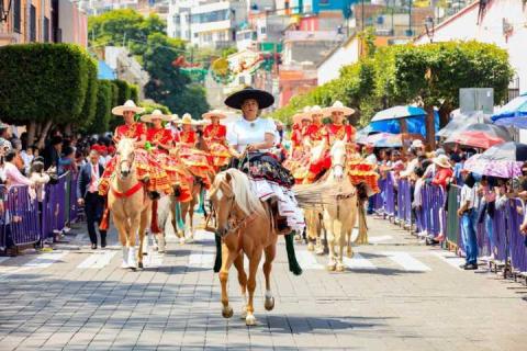 Encabeza Gobernadora Desfile Cívico Militar de la Independencia De México imagen 7