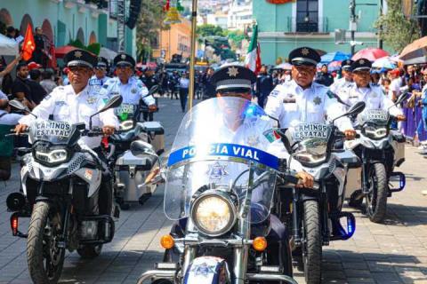 Encabeza Gobernadora Desfile Cívico Militar de la Independencia De México imagen 8