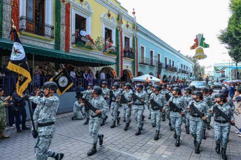 Encabeza Gobernadora Desfile Cívico Militar de la Independencia De México imagen 6