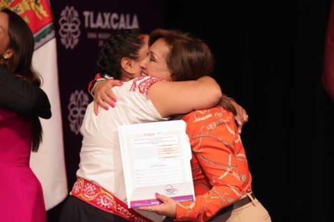 Entrega Gobernadora constancias a comunidades indígenas y afromexicanas imagen 13
