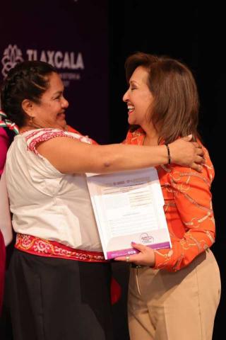 Entrega Gobernadora constancias a comunidades indígenas y afromexicanas imagen 4