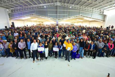El campo vive su mejor momento: Gobernadora; entrega apoyos a productores imagen 3