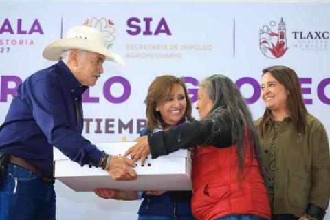 El campo vive su mejor momento: Gobernadora; entrega apoyos a productores imagen 15