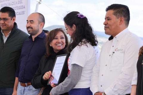 Encabeza Gobernadora trabajos de restauración del área natural protegida “Los Pitzocales” en Tetla imagen 9