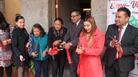 Inaugura alcaldesa de Contla Ivonne Roldán Expo-Venta Artesanal y de Productores en Casa Tlaxcala CDMX imagen 7