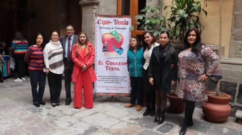 Inaugura alcaldesa de Contla Ivonne Roldán Expo-Venta Artesanal y de Productores en Casa Tlaxcala CDMX imagen 3