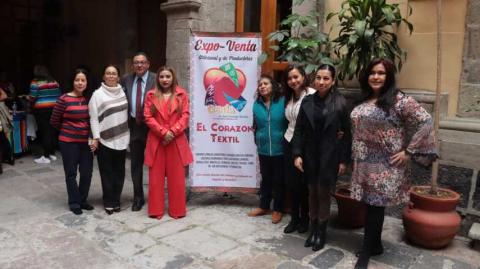 Inaugura alcaldesa de Contla Ivonne Roldán Expo-Venta Artesanal y de Productores en Casa Tlaxcala CDMX imagen 5