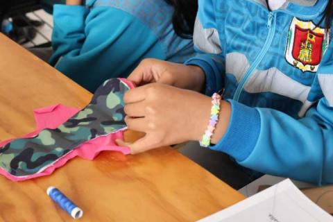 Inicia IEM talleres de salud menstrual en Mazatecochco imagen 4