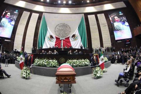 Anabell Ávalos Zempoalteca emite mensaje de despedida de senadora fallecida imagen 2
