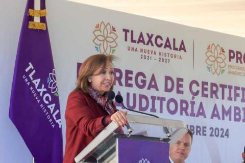 Entrega Gobernadora Lorena Cuéllar certificados ambientales imagen 5