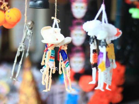 Comerciantes de Chiautempan listos para Día de Muertos imagen 5