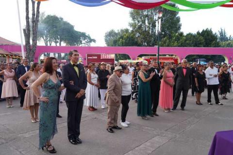 Cientos de familias disfrutaron del primer concurso nacional de danzón en “Tlaxcala, La Feria De Ferias 2024” imagen 2