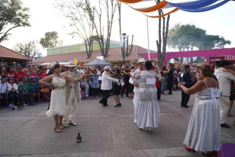 Cientos de familias disfrutaron del primer concurso nacional de danzón en “Tlaxcala, La Feria De Ferias 2024” imagen 1