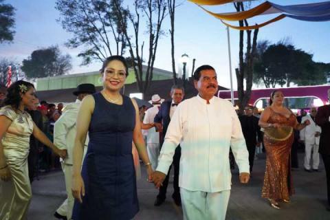 Cientos de familias disfrutaron del primer concurso nacional de danzón en “Tlaxcala, La Feria De Ferias 2024” imagen 3