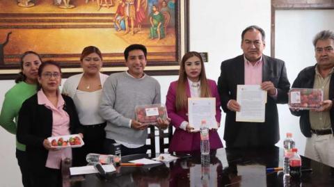 Ivonne Roldán firma convenio de colaboración con la Brigada de Educación para el Desarrollo Rural imagen 2
