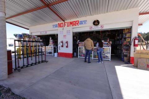 Supervisa CEPC medidas de seguridad en mercados de pirotecnia de Sanctórum, Apizaco y Chiautempan imagen 5