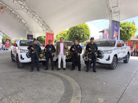 Valentín Meléndez inicia el año con entrega de tres patrullas en Teolocholco imagen 5