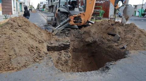 Inician los trabajos de rehabilitación del drenaje sanitario en la Avenida Juan Cuamatzi en Contla imagen 2