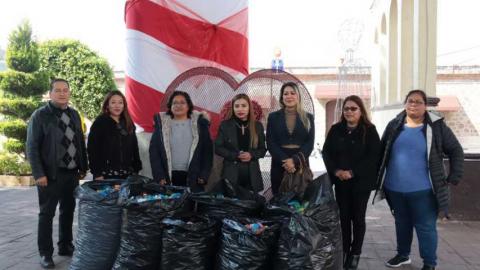Contla realiza entrega de tapitas para la Asociación Corazonadas de Amor contra la Leucemia imagen 5