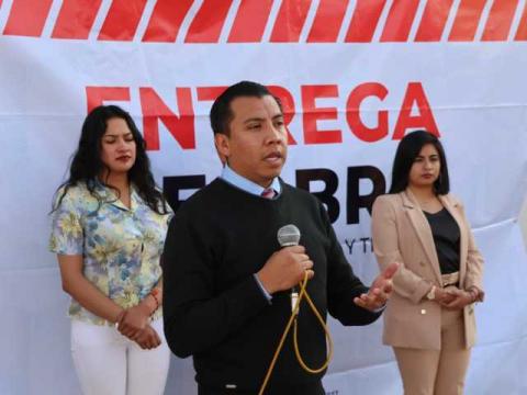 Sergio Lara atiende demanda de pavimentación en Tenantitla; nadie lo había hecho antes imagen 4