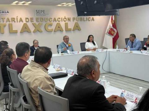 Impulsando la educación y el desarrollo comunitario imagen 3