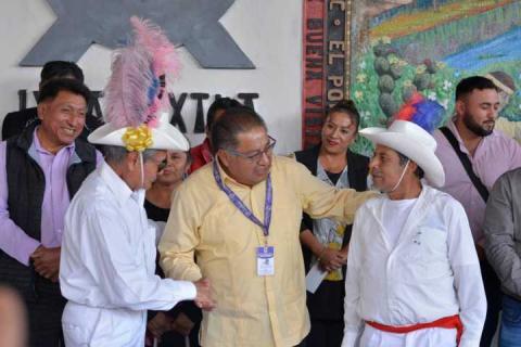 Entrega de incentivos económicos a camadas del carnaval en Ixtacuixtla imagen 15