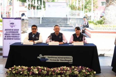 Realizan con éxito IAIP la segunda sesión itinerante en el Parque Juárez del municipio de Chiautempan imagen 1