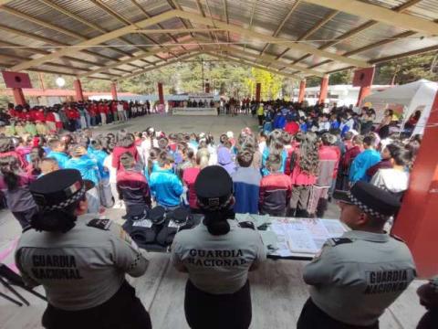 Se llevó a cabo la Feria de Seguridad Juvenil en la comunidad de San Pedro Tlalcuapan - Chiautempan imagen 8