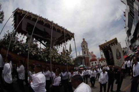 Saldo blanco registra Viacrucis en Chiautempan imagen 5