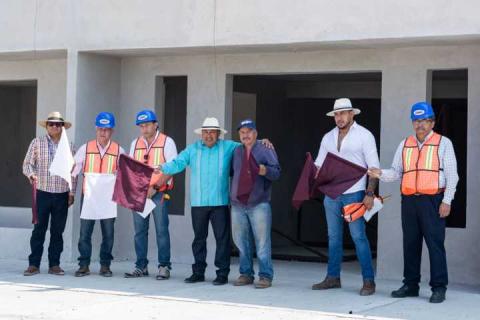 Recorrido de banderazo de obras por el municipio de Ixtacuixtla imagen 1