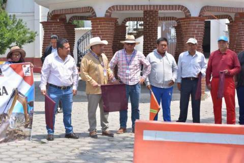 Supervisión de arranque de obras en localidades del municipio de Ixtacuixtla imagen 7